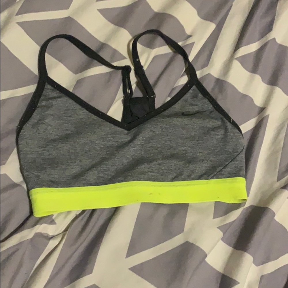 Extra small Nike sports bra.